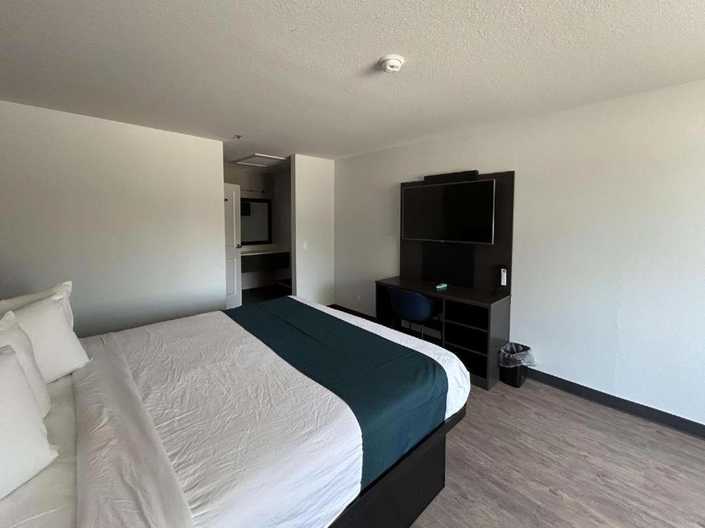 Studio 6 Lake Elsinore, Ca Dış mekan fotoğraf